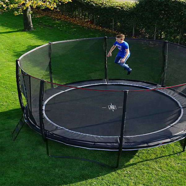 Trampolines: What to Choose- Round or Rectangular