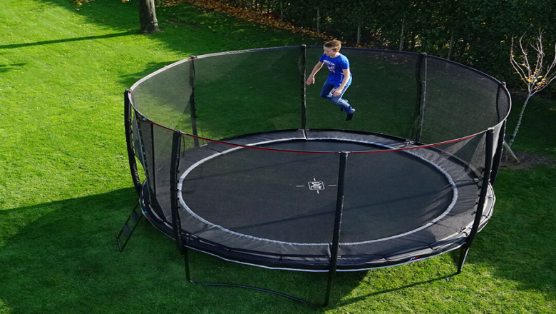 Trampolines: What to Choose- Round or Rectangular