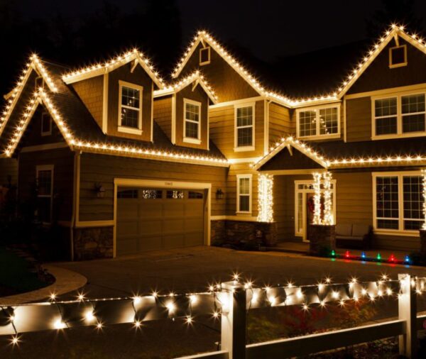 Best Christmas Light installer in Utah County