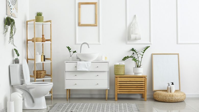 Why Is It Fashionable To Use Bamboo Shelves In Bathrooms?