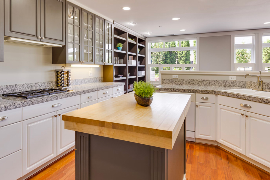 How to Integrate Open Shelving Space of Your Kitchen Smartly