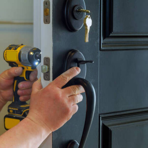 Keeping Your Home and Vehicle Secure with Expert Locksmith Support